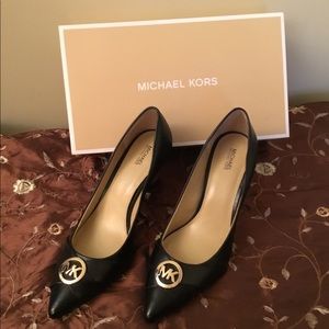 Michael Kors Dress shoes Size 11
